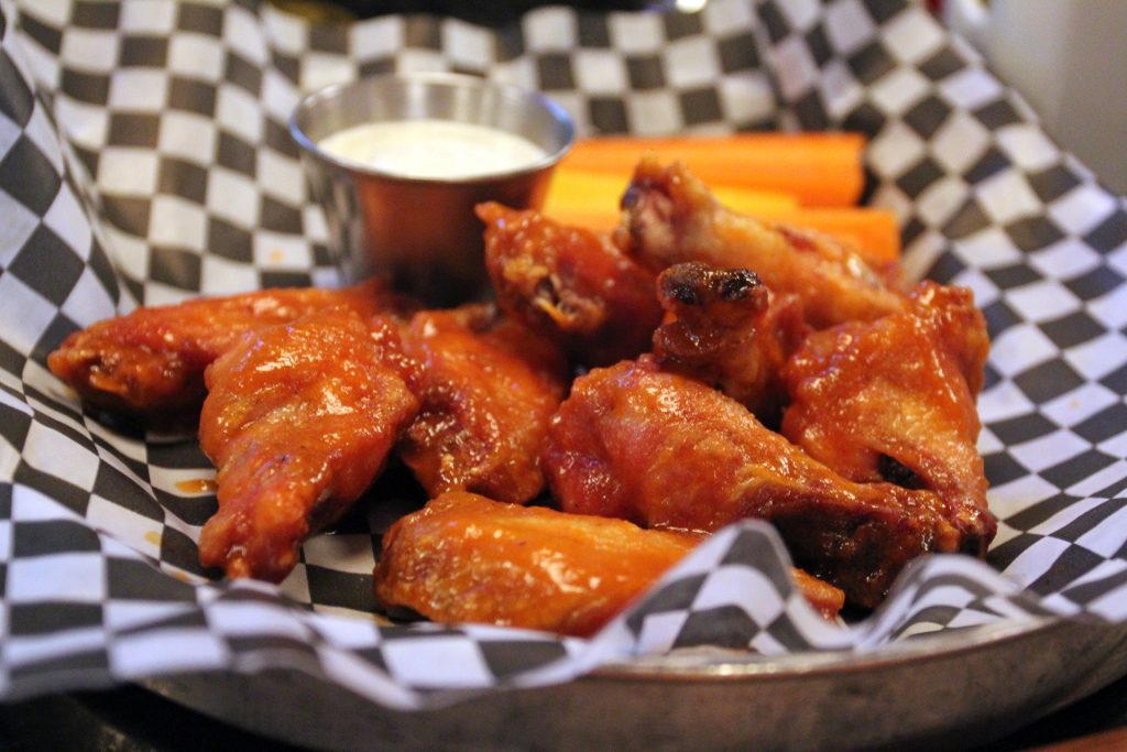 mugshot tavern - chicken wings